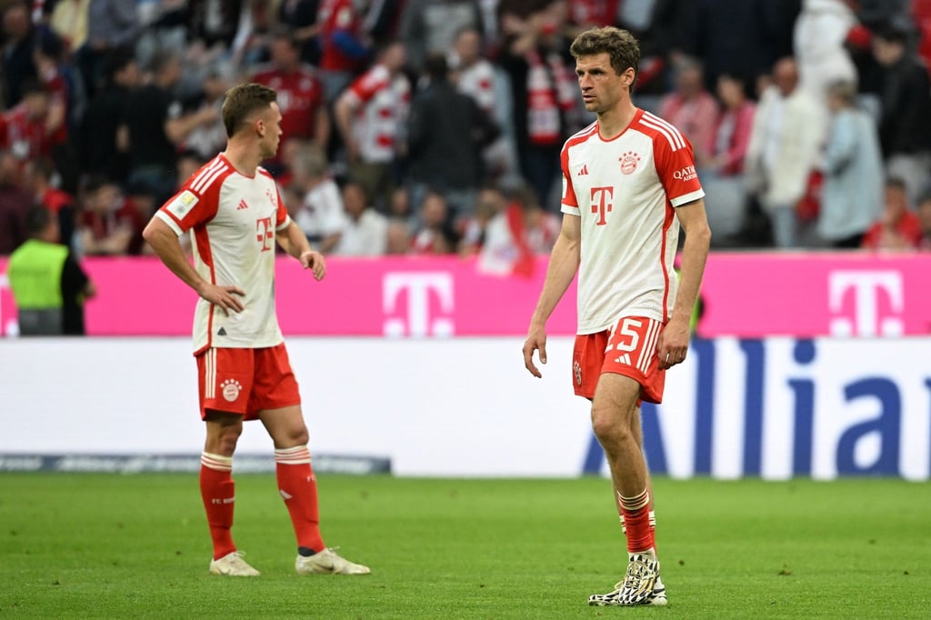 Die Bayern müssen nach der Niederlage gegen Leipzig um die Tabellenführung bangen.