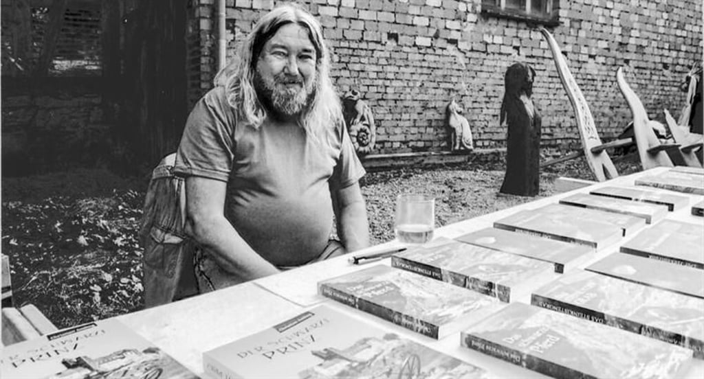 hristian Amling bei der Präsentation eines seiner Lokalkrimis. Am 23. Mai wäre der Quedlinburger Autor und Stadtrat 70 geworden.