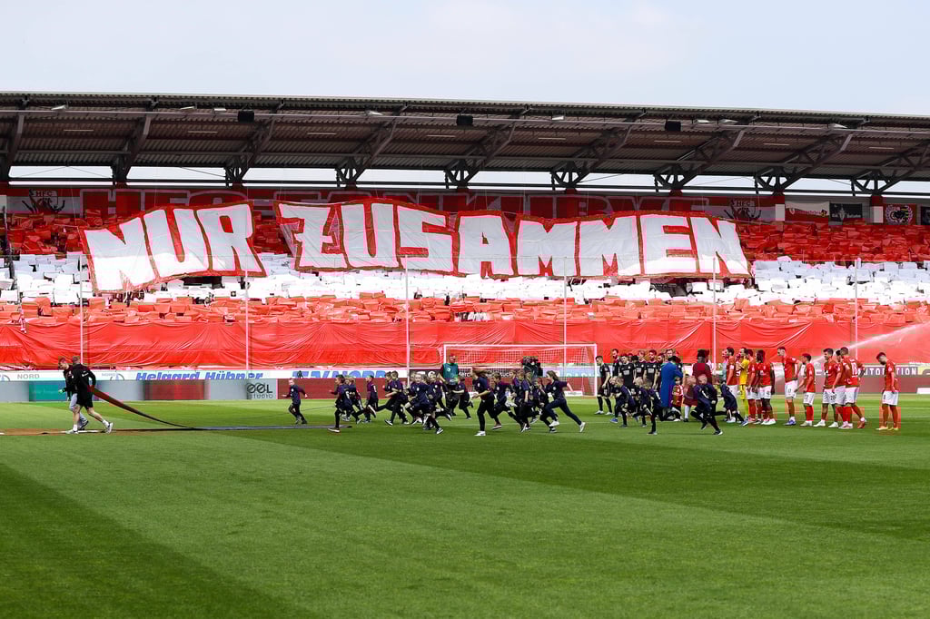 Die HFC-Fans zeigten beim Sieg gegen Essen eine große Choreographie.