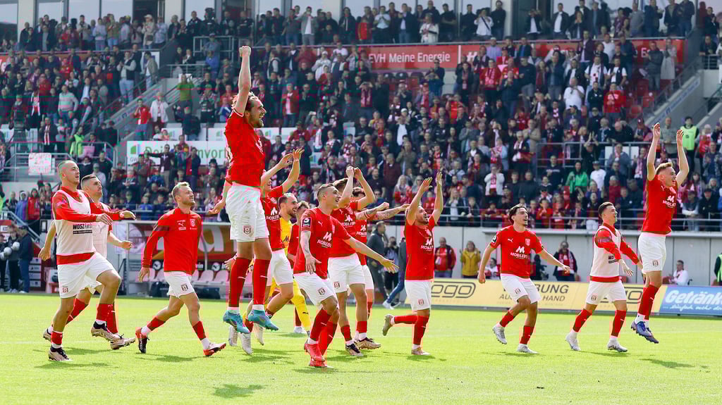 Der HFC konnte am Samstag nach dem Heimsieg gegen Essen jubeln. Seit Sonntag ist der Klassenerhalt auch rechnerisch sicher.