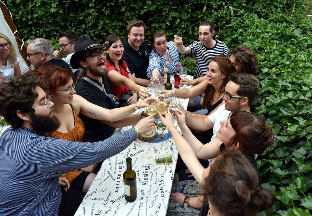 Die Höfische WeinNacht - hier ein Foto aus früheren Jahren - wird in diesem Jahr am 17. Juni ein geselliger Höhepunkt in Weißenfels werden.