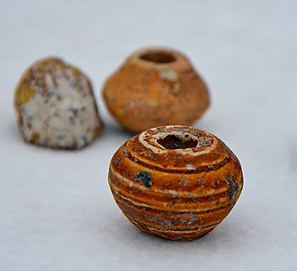 Archäologische Ausgrabung entlang der künftigen A14 zwischen Seehausen (Altmark) und Landesgrenze zu Brandenburg: Allrounder der Hausfrau - bei Geestgottberg fand man auch mehrere mittelalterliche Spinnwirtel.