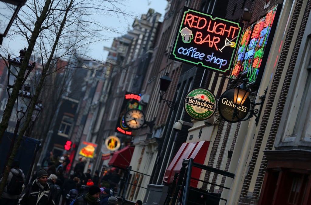 Ab dem 25. Mai gilt im alten Zentrum von Amsterdam ein Kiff-Verbot. Die Coffeeshops dürfen aber weiter weiche Drogen verkaufen.