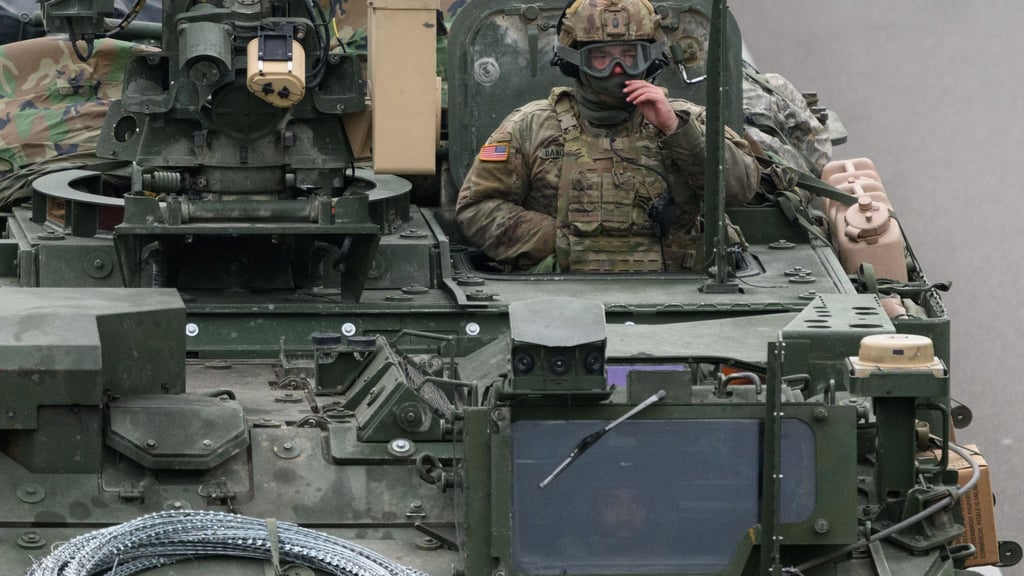 “US Military Vehicles Spotted on Autobahn 4 near Dresden for NATO Exercise”