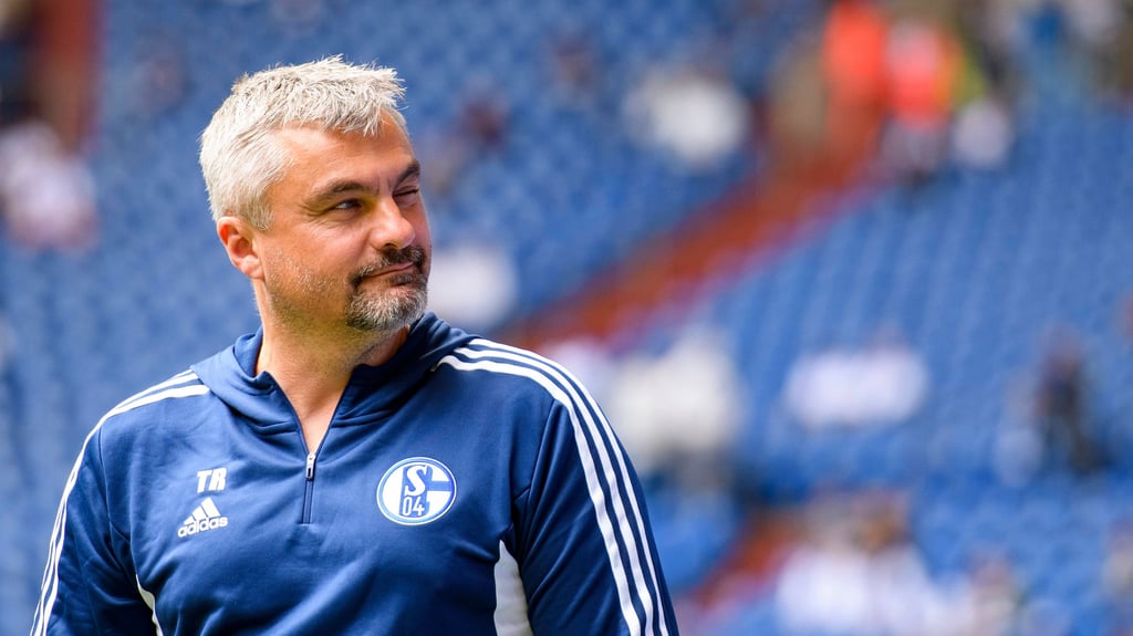 Schalkes Trainer Thomas Reis glaubt fest an den Klassenerhalt.