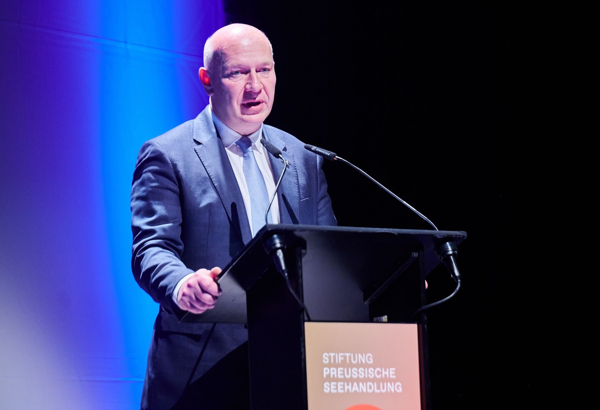 Berliner Bürgermeister: Wegner Gibt Im Abgeordnetenhaus ...