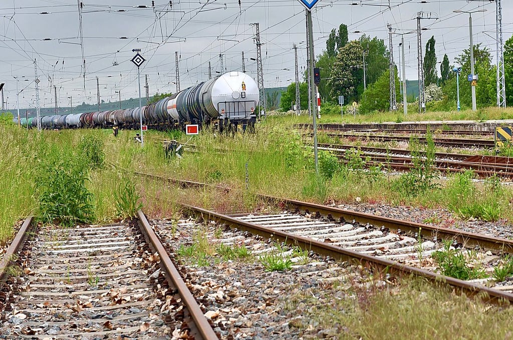 In Röblingen wird ein 740 Meter langes Güterzuggleis gebaut.