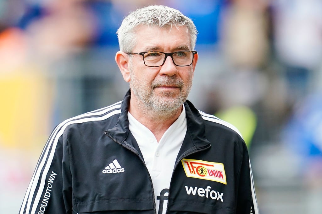 Berlins Trainer Urs Fischer kommt ins Stadion.