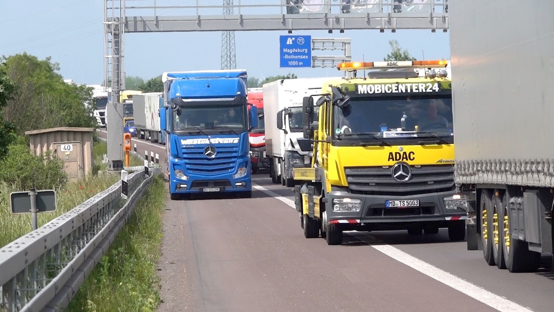 Stau Auf A2 Bei Magdeburg: Pfingsten Sorgt Für Viel Verkehr In Sachsen ...