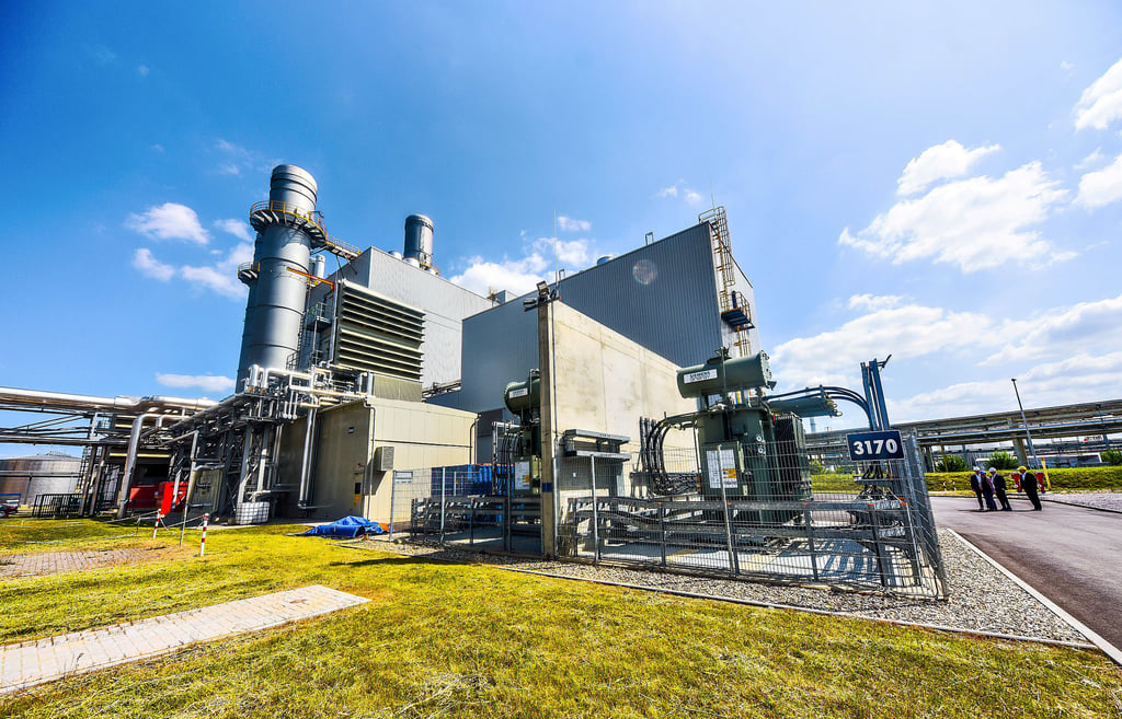 Im vergangenen Jahr hat die InfraLeuna das neue „GuD 2“ in Betrieb genommen. Nun gab es auch die offizielle Einweihung.