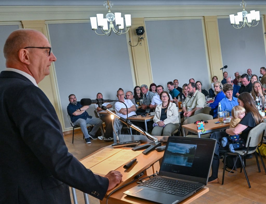 Ministerpräsident Dietmar Woidke spricht auf der Oder-Konferenz „Quo vadis Oder?“.