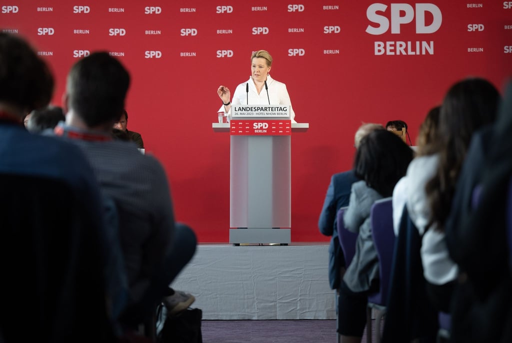 Franziska Giffey spricht beim Landesparteitag.