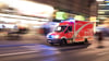 Bei einem schweren Verkehrsunfall in Pouch ist am Freitag eine Frau ums Leben gekommen.