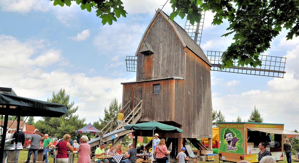 Am Mühlentag ist in Parchen an zwei Orten etwas los. Die meisten Besucher werden sich auf dem Gelände der Bockwindmühle einfinden.