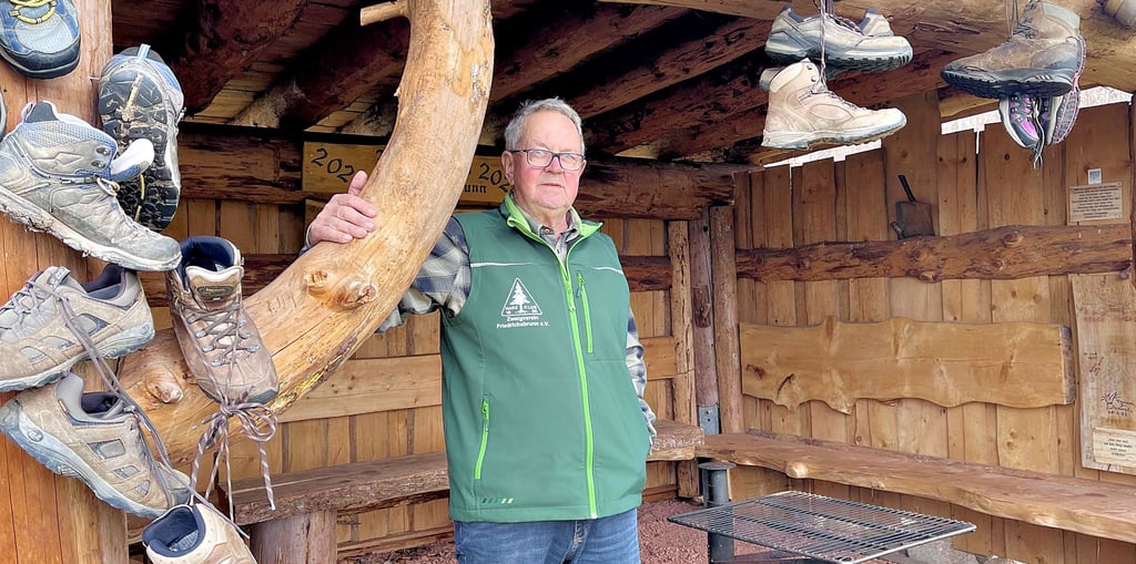 Herbert Baer war einer der ersten, die Wanderschuhe an die Hütte „Zum Wanderschuh“ nagelten. Sie wurde in seiner Zeit als Vereinsvorsitzender des Harzklub-Zweigvereins für einen der Revierförster gebaut.