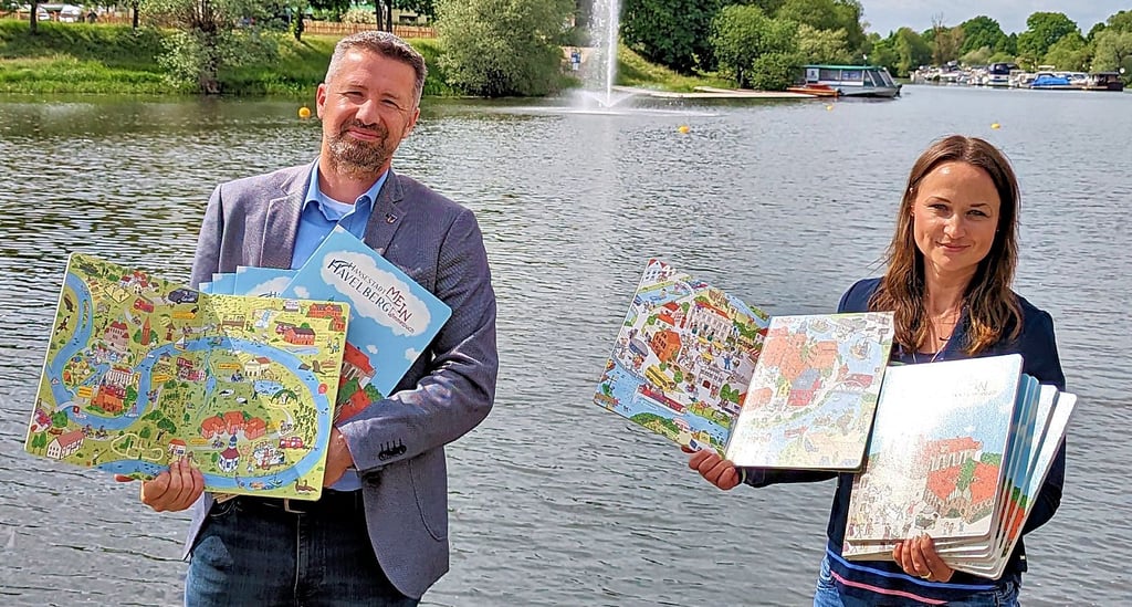 Vieles, was für die Stadt und die Ortschaften typisch ist, gibt es im neuen Havelberger Wimmelbuch zu entdecken. Marina Heinrich und André Gerdel hoffen, dass es vielen gefällt.