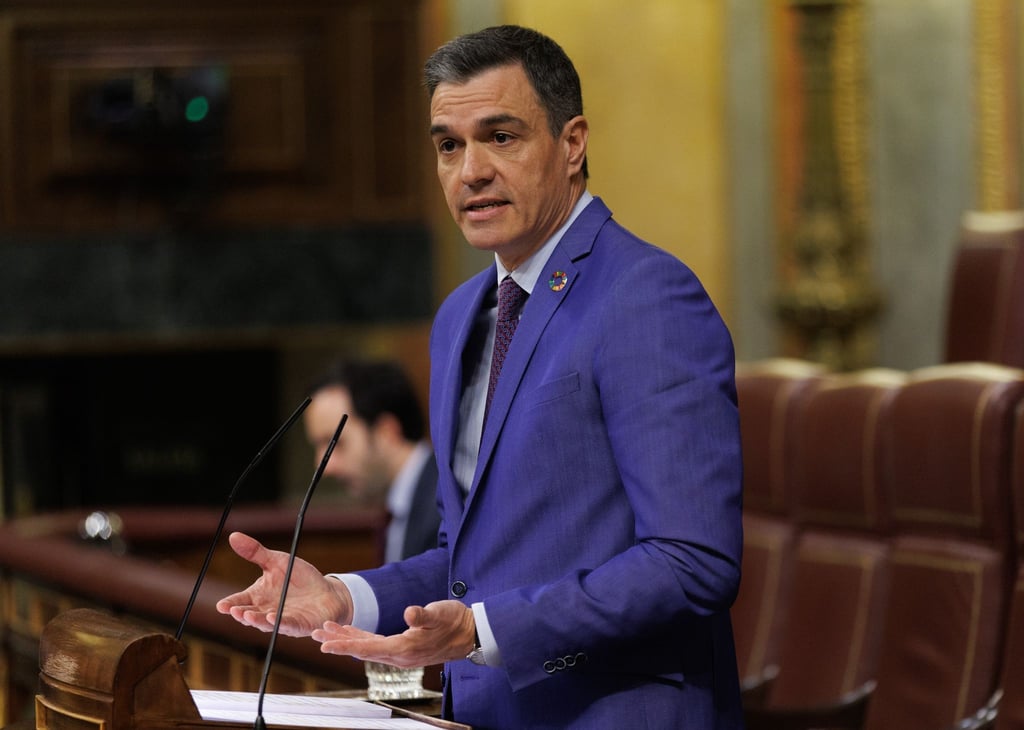Die Parlamentswahl war eigentlich für das Jahresende erwartet worden. Jetzt hat Spaniens Regierungschef Pedro Sánchez aber unmittelbar auf das Ergebnis bei den Regionalwahlen reagiert.