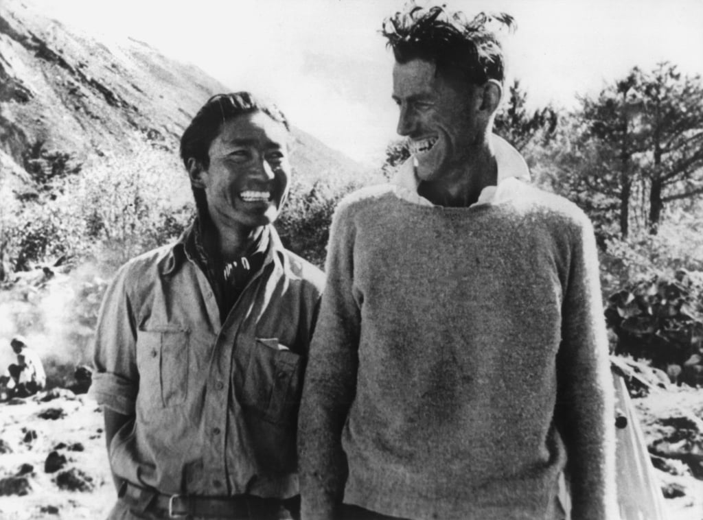 Der neuseeländische Bergsteiger Edmund Hillary (r) mit dem Sherpa Tenzing Norgay, der ihn bei der Erstbesteigung des Mount Everest 1953 begleitete.
