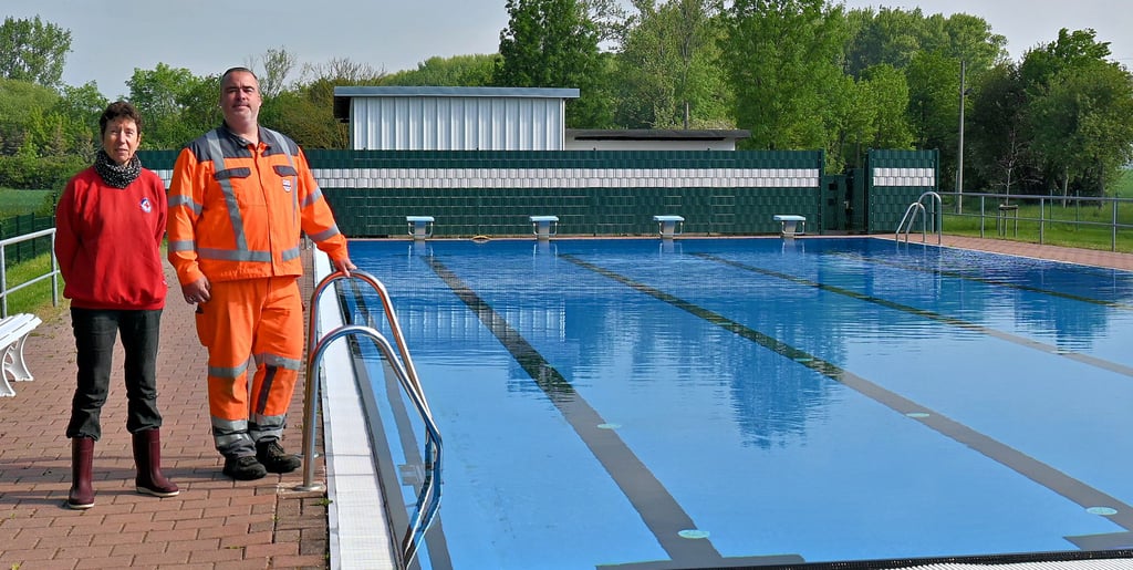 Freibad Großalsleben: Neues Schwimmmeister-Gespann für die neue ...