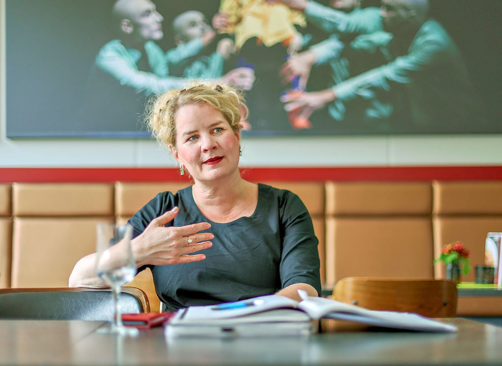 Sabine Schramm im Café des Puppentheaters: „Das nächste Festival wird in Teamarbeit entstehen.“