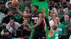 Jimmy Butler (l) von Miami Heat in Aktion mit Al Horford von den Boston Celtics.