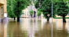 Dieses Foto stand  für die Katastrophe, die am 31. Mai und dem  folgenden Wochenende über Zeitz hereinbrach: die überflutete Freiligrathstraße. 