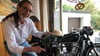Ralf Woyack, hier am Schnittmodell eines Viertaktmotors,  organisiert mit zahlreichen Helfern das Treffen alter Motorräder in Großkorbetha.