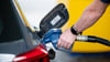 Sprit wird wieder teurer. Ein Liter Diesel kostete am Dienstag im bundesweiten Tagesdurchschnitt 1,584 Euro, Superbenzin der Sorte E10 1,803 Euro.