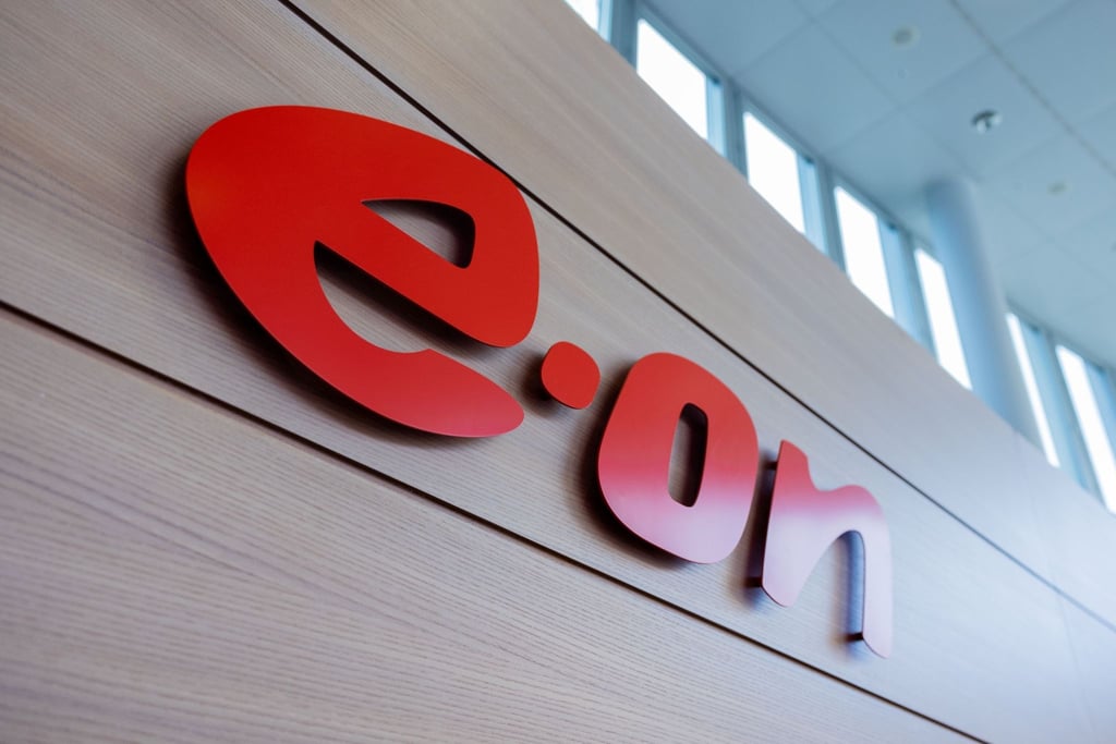 Eon kündigt Preissenkungen an: Die Strompreise in der Grundversorgung sollen im Schnitt um 18 Prozent, die Gaspreise in der Grundversorgung um durchschnittlich 28 Prozent sinken.