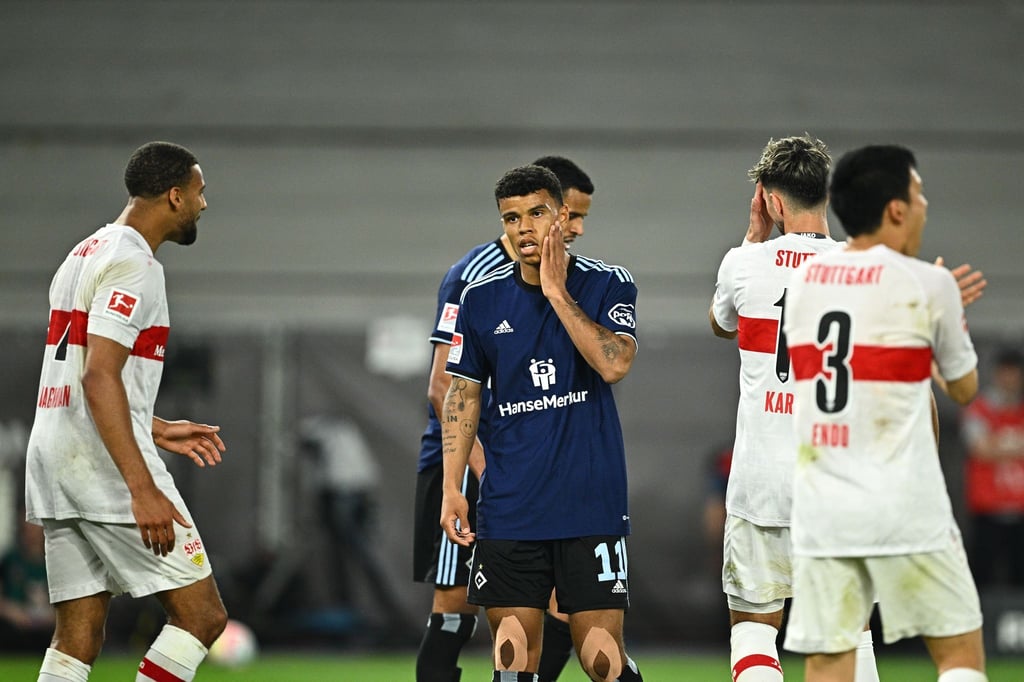 Der HSV geht mit einer schweren Hypothek ins Relegations-Rückspiel in Hamburg.