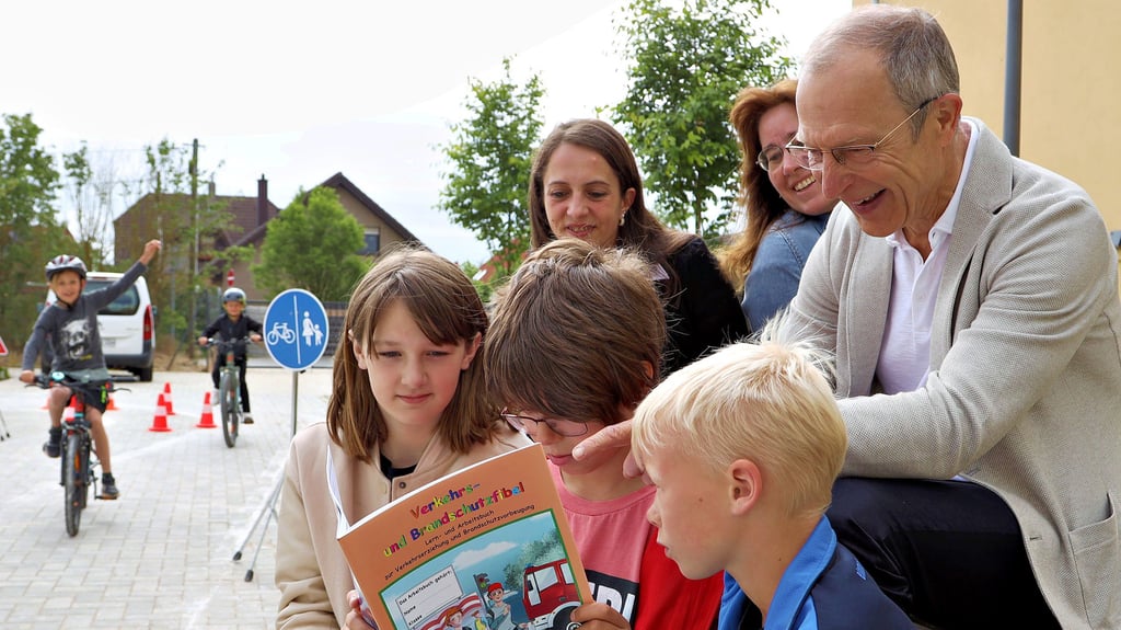 Lachende Gesichter an der Grundschule Samswegen