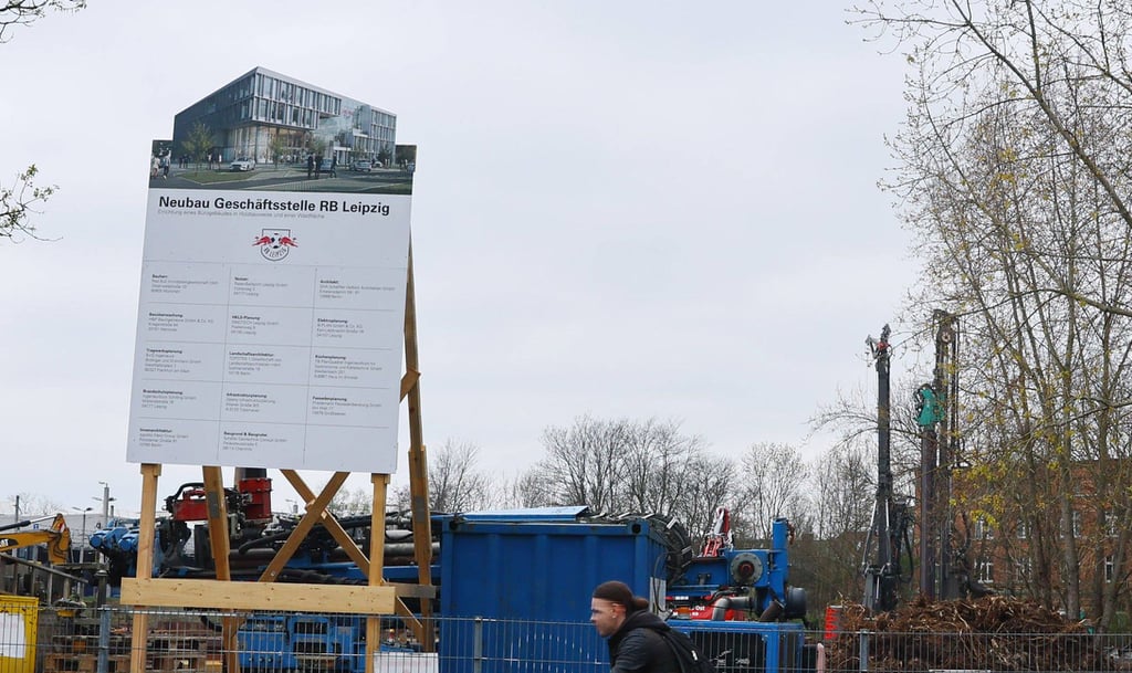 RB leipzig baut an der Capastraße.