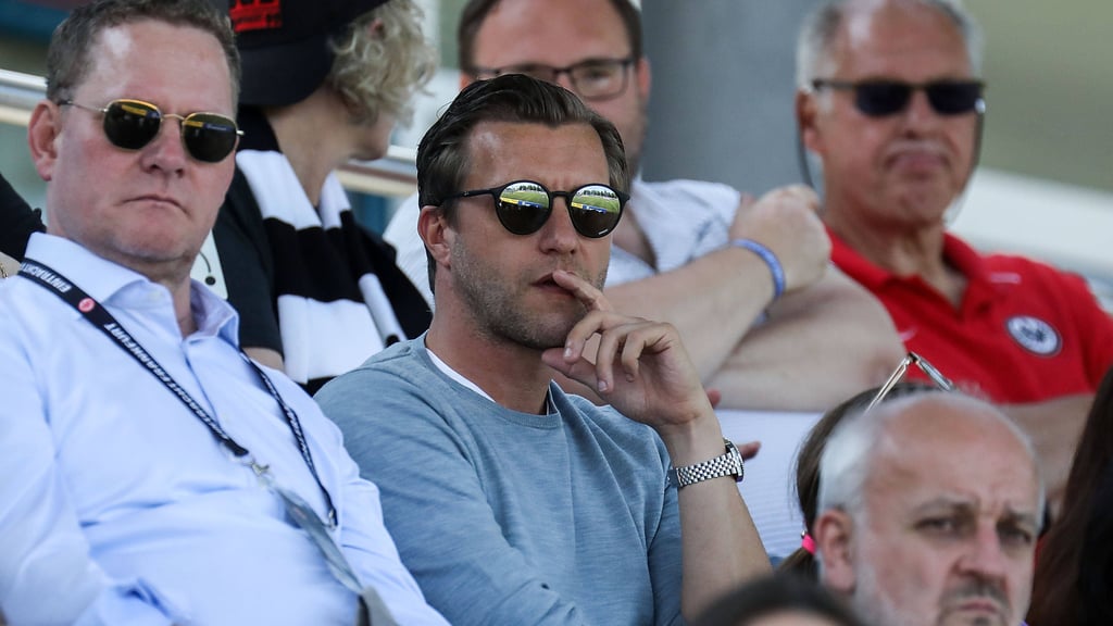 Markus Krösche will mit Frankfurt RB schlagen.