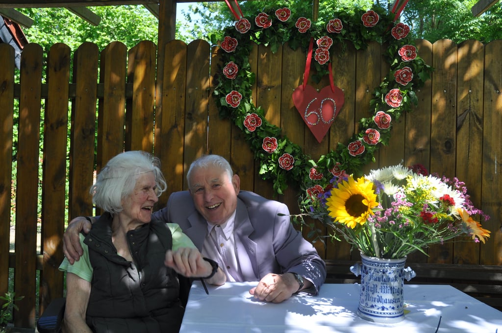Sie sind dankbar, dass sie dieses Fest noch gemeinsam begehen konnten. Anite und Helmut Koch aus Zienau feierten am Donnerstag, 1. Juni, Diamantene Hochzeit, war 60 Jahre verheiratet.