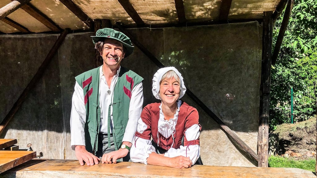 Warten auf Gäste: Stefan Kretschmar und Heike Kuhrt von der Cranach-Stiftung
