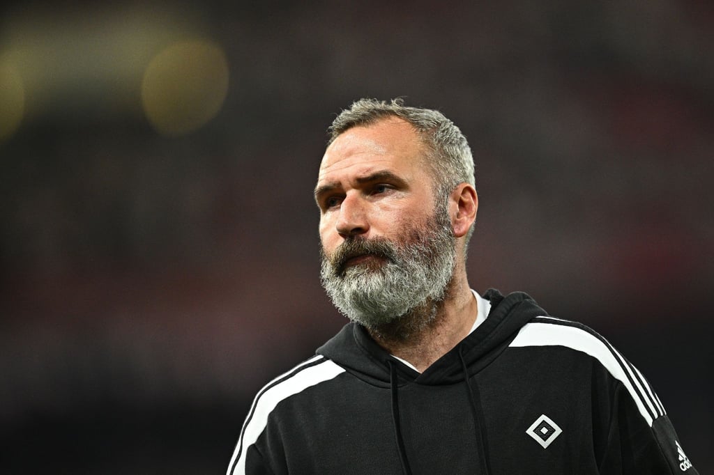 Steht nach dem verlorenen Relegationshinspiel mit dem Rücken zur Wand: Hamburgs Trainer Tim Walter.