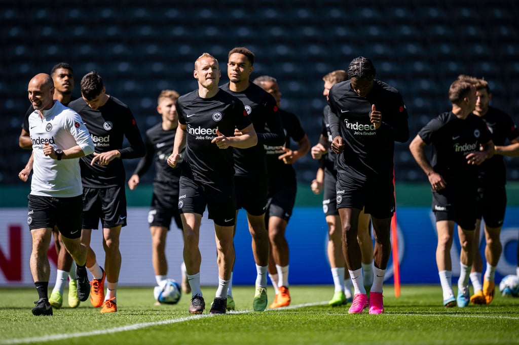 Auch Kapitän Sebastian Rode ist bei Eintracht Frnakfurt fit fürs Finale.
