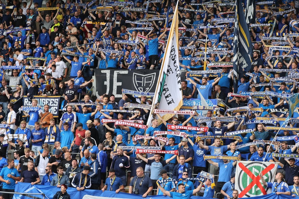Der Fanblock des FC Carl Zeiss Jena.