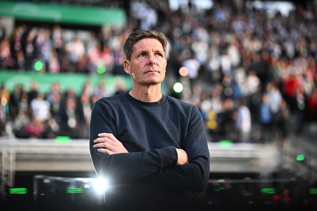 Frankfurts Cheftrainer Oliver Glasner vor dem Spiel.