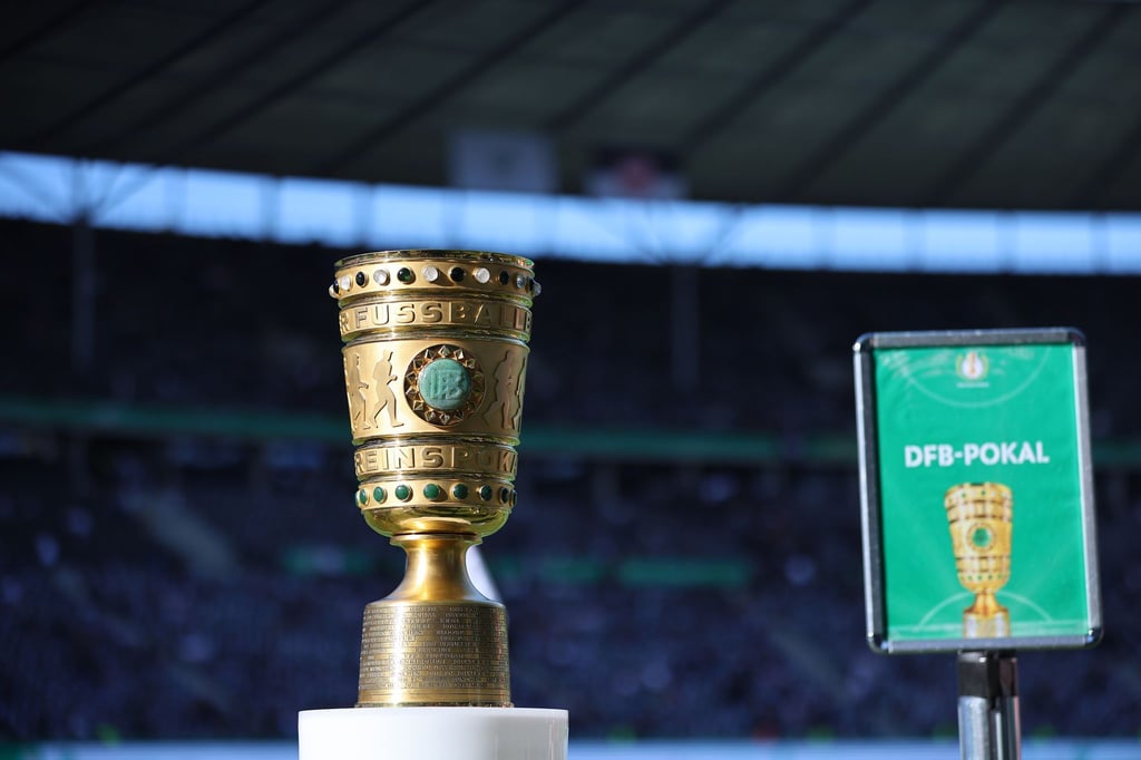RB Leipzig und Eintracht Frankfurt greifen in Berlin nach dem Pokal.