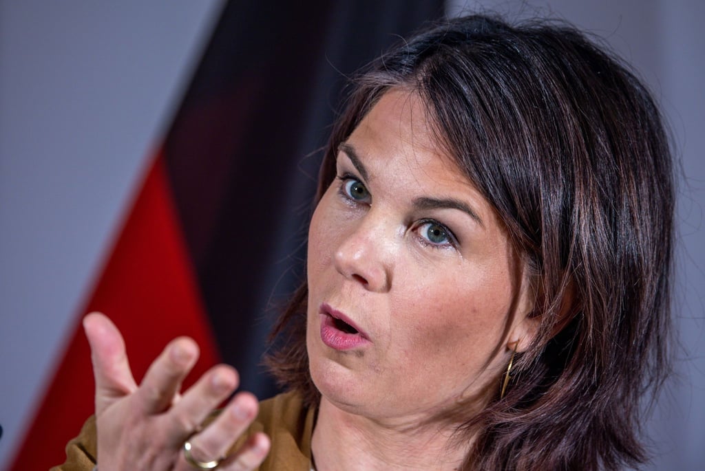 Bundesaußenministerin Annalena Baerbock (Bündnis 90/Die Grünen): „Grenzverfahren sind hochproblematisch, weil sie in Freiheitsrechte eingreifen.“