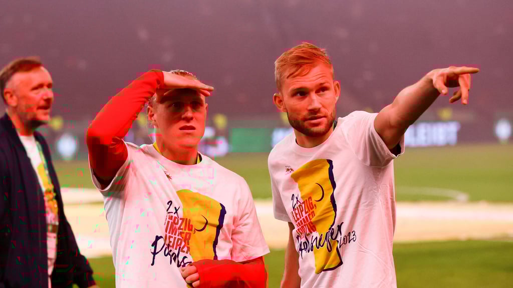 Sagt Xaver Schlager, wohin er wechselt: RB-Profi Konrad Laimer (r.)