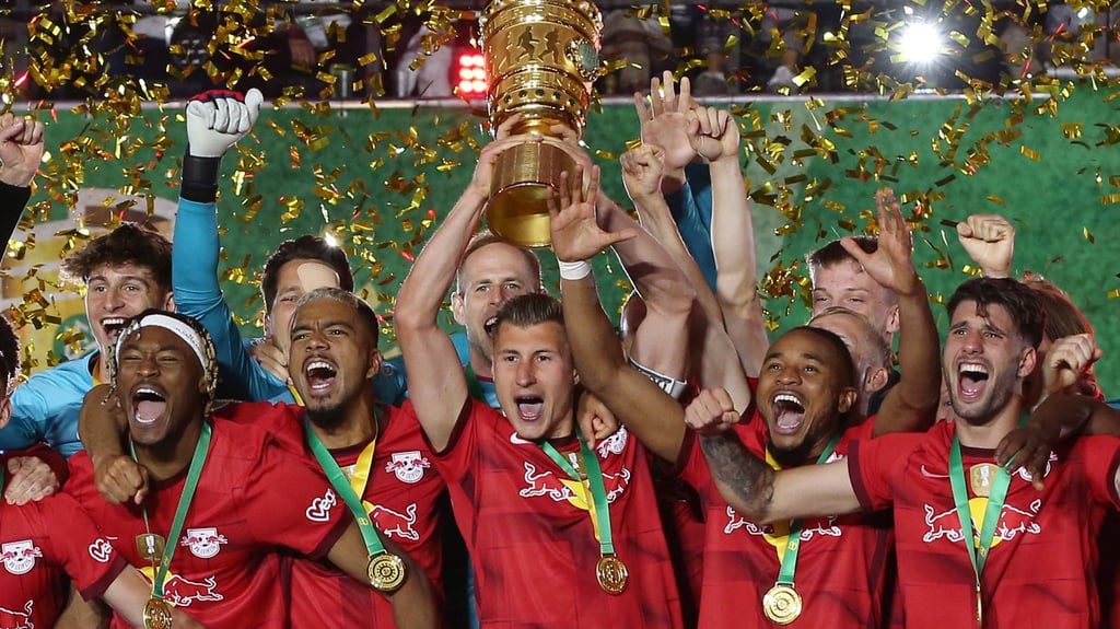 Party-Crew: RB Leipzig feiert den Titel.