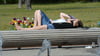 Sitzen, liegen, chillen – das geht auf Ascherslebens Bänken gut.