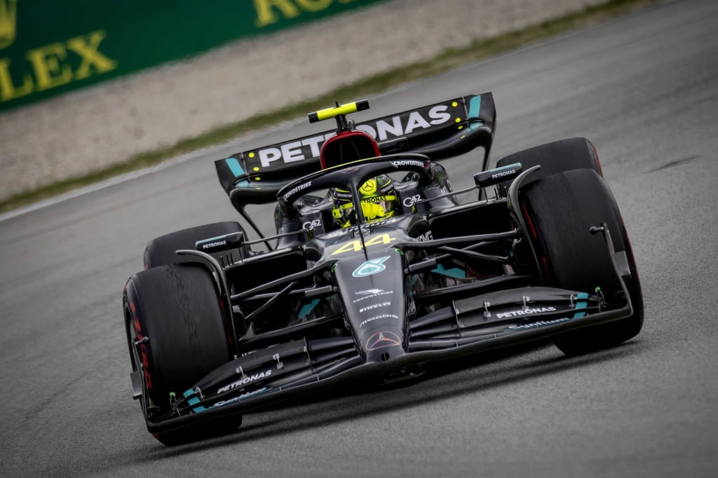 Lewis Hamilton aus Großbritannien vom Team Mercedes in Aktion.