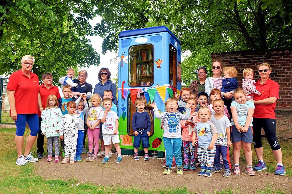 Viele Kinder waren bei der Einweihung dabei.