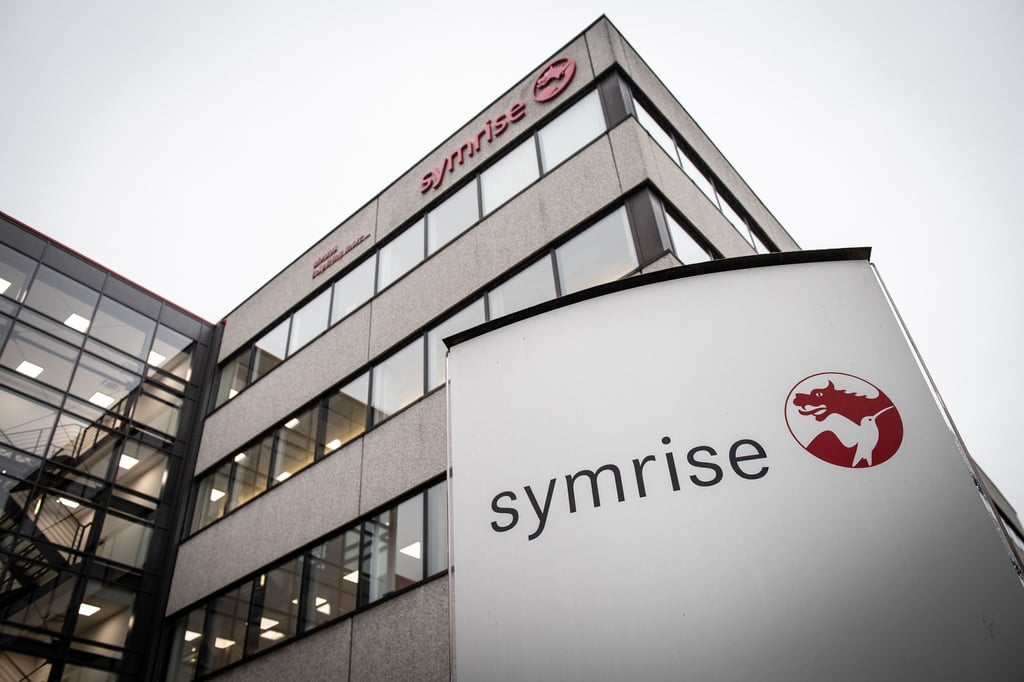 Außenansicht des Verwaltungsgebäudes der Symrise AG.