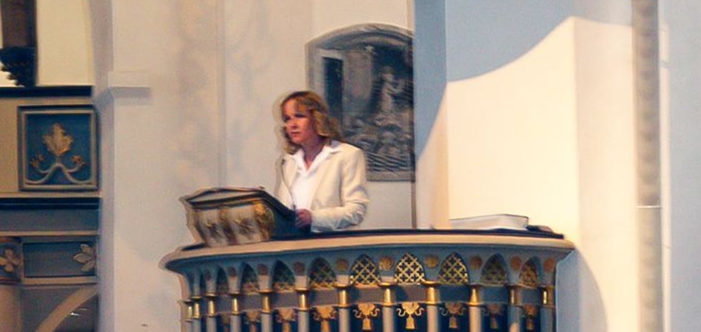 Steffi Lemke bei der Kanzelrede in der Stadtkirche.