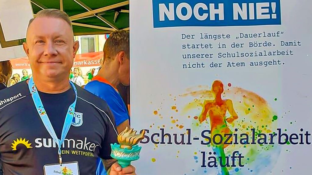 Nach Ummendorf wird die Lauffackel in Rogätz weitergegeben.
