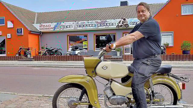 DDRKultMoped Deutschlands größter SimsonHändler Zweirad Möbert mit